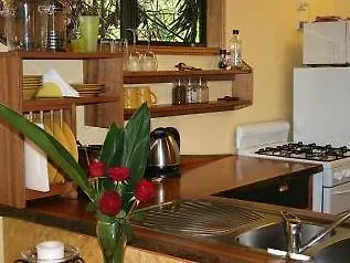 Holiday park Crater Lakes Rainforest Cottages Yungaburra
