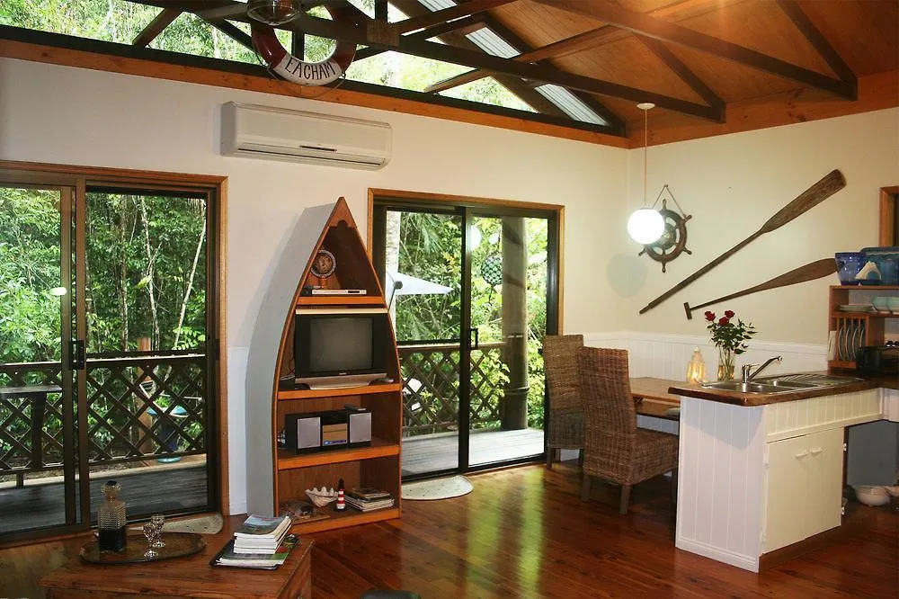 Holiday park Crater Lakes Rainforest Cottages Yungaburra