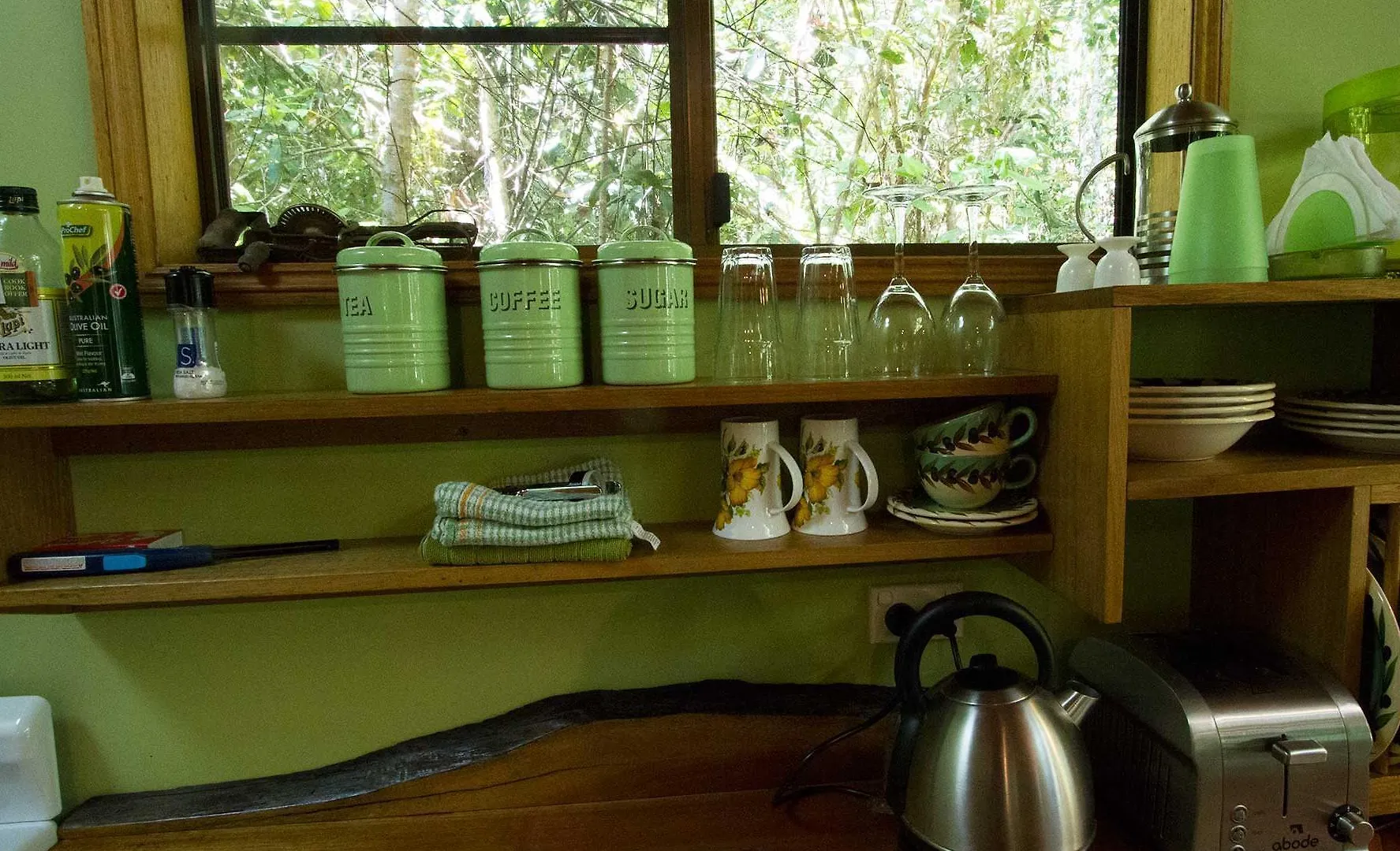 Crater Lakes Rainforest Cottages Yungaburra