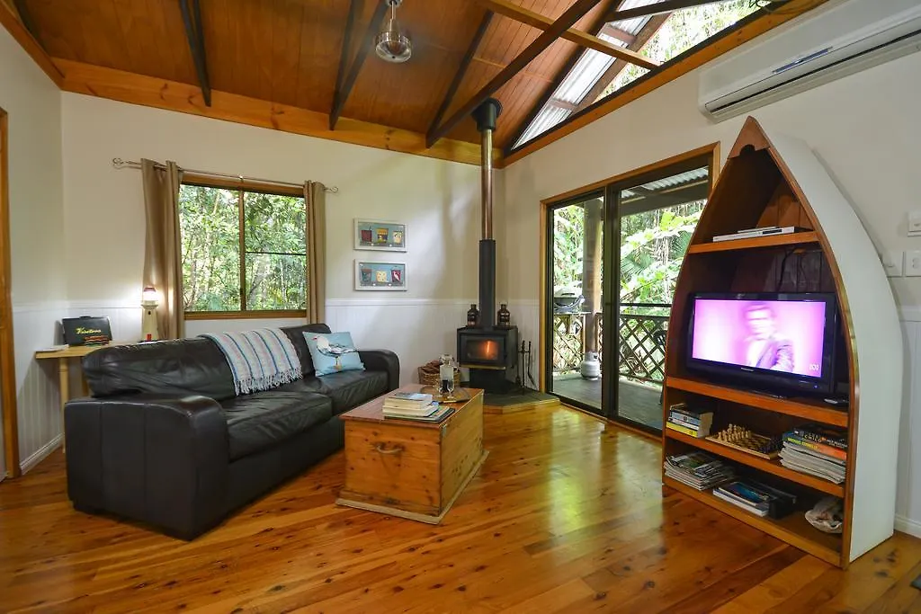 Holiday park Crater Lakes Rainforest Cottages Yungaburra