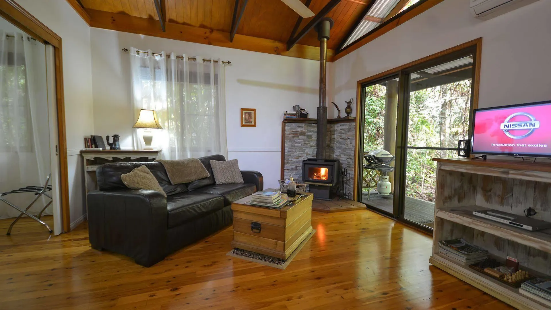 Crater Lakes Rainforest Cottages Yungaburra